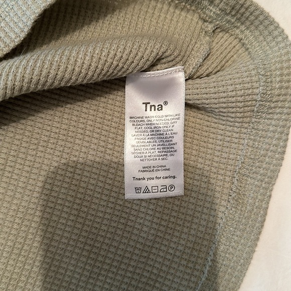 TNA LONG SLEEVE - Picture 3 of 5